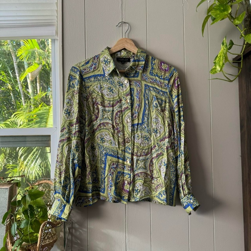 Rachael Zoe La 🦎 ✨ women’s lime green paisley retro print button up - small